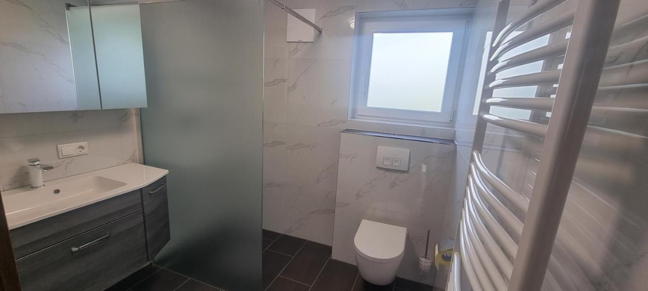 Bora Appartements 2 Mit 2 Schlafzimmer Zell am See Bagian luar foto